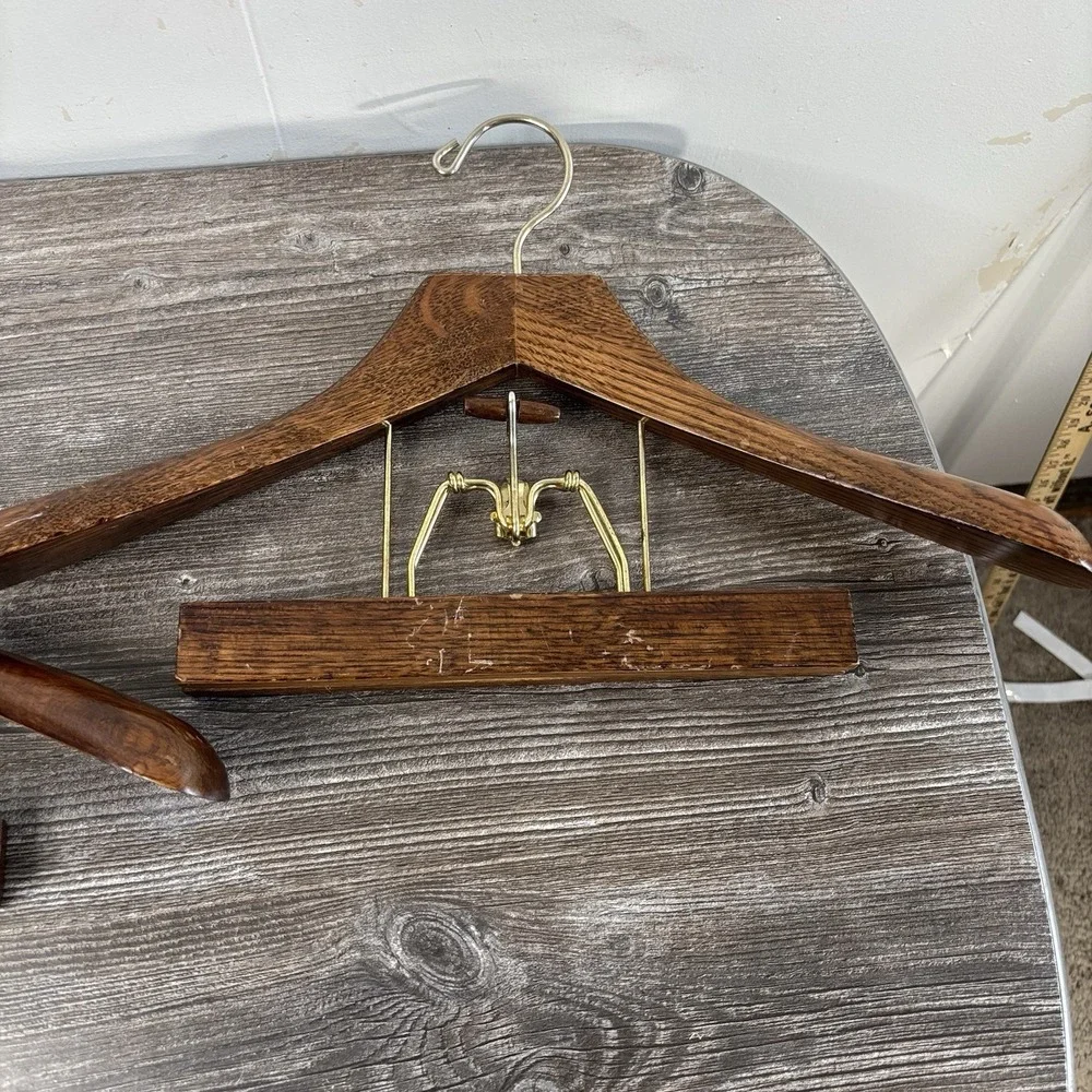 Vintage The Setwell Style 18 Inch Wooden Heavy Duty Suit Valet Hanger Wood